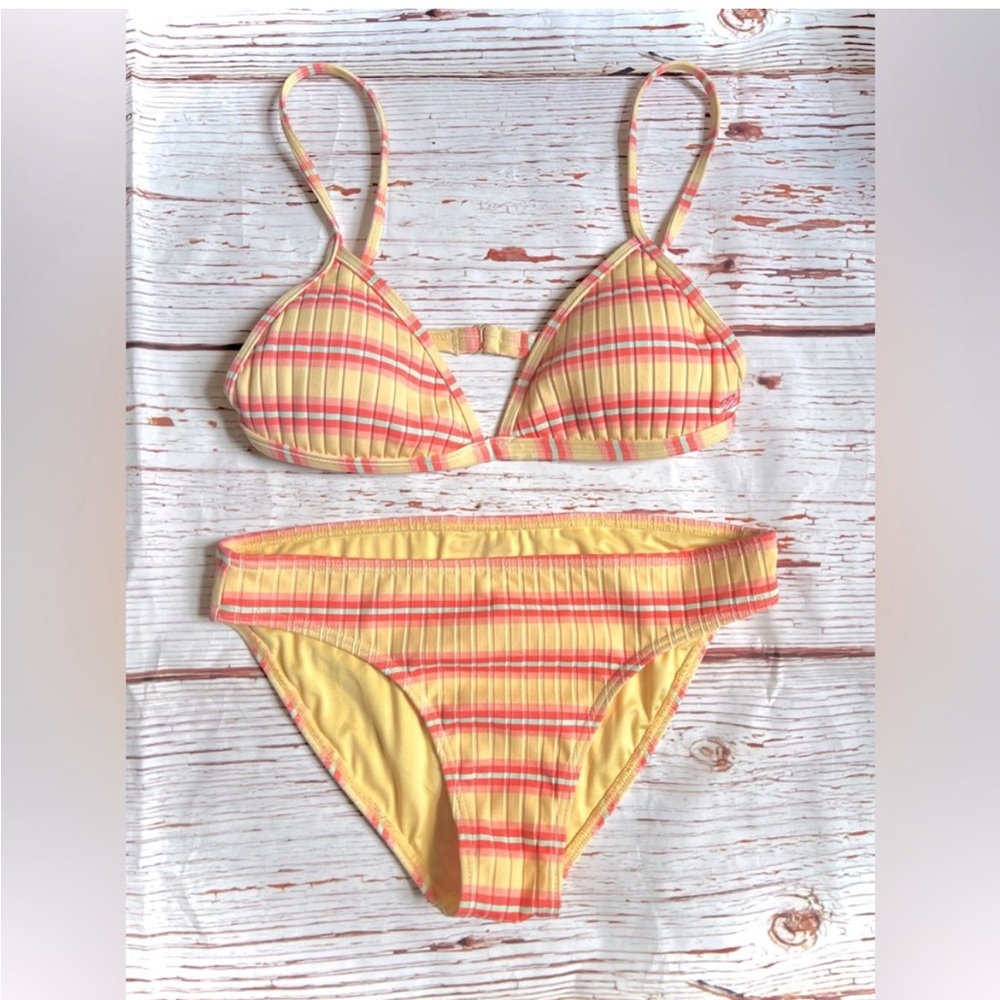 Billabong Sunchaser Ribbed Bikini Ceci Top with Lowrider Bikini Bottom size M